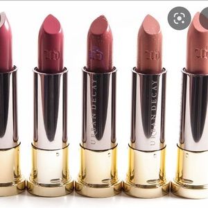 🆕 UD Lip bundle (8 colors)